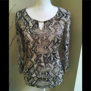 NWOT INC INTERNATIONAL CONCEPTS - Snake Print Top